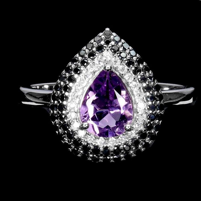 Набор из серебра 925 пробы с фиолетовым аметистом и белым цирконом