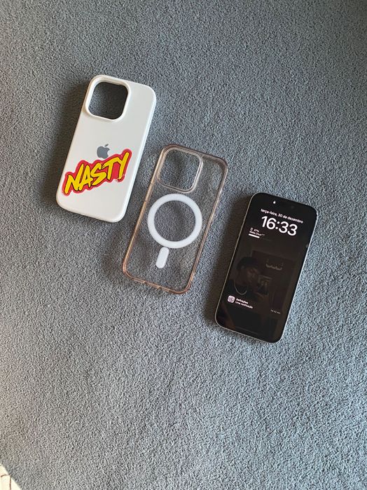 iPhone 15 pro Titanium natural