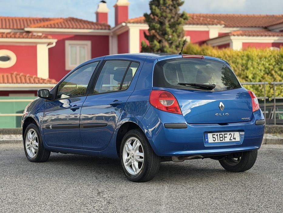 Renault Clio — fotografia 2