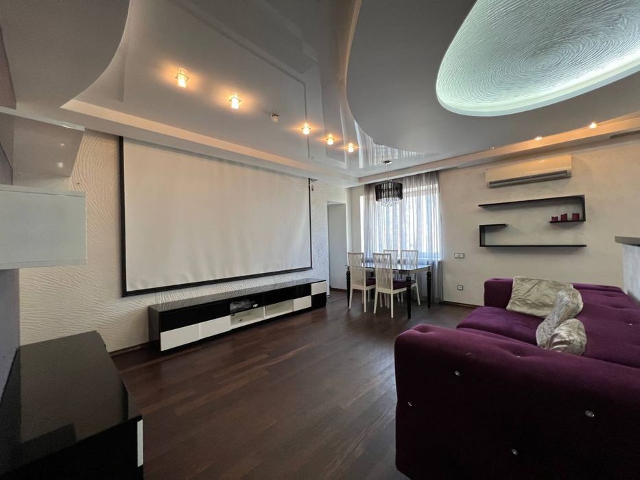 Без% Оренда 3-к. Пр-т Голосіївський, 27. 110м2. М. Деміївська