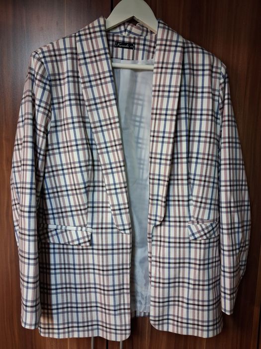 Zestaw Garnitur damski żakiet-marynarka spodnie