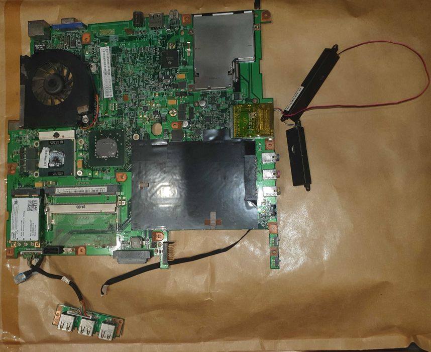 Matryca Acer TRAVELMATE 5720 ekran LCD 15,4“ 30pin  +podzespoły części