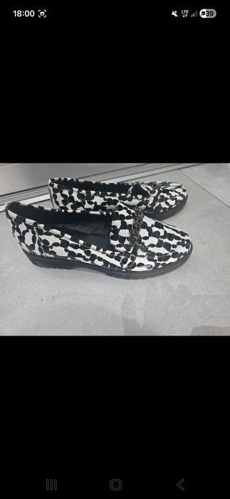 Buty Venezia skora naturalna 39 nowe