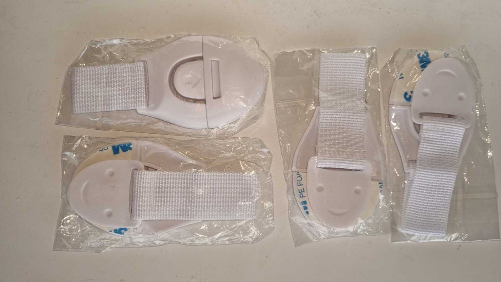 Захист для дітей(блокатори шаф/ящиків)– 4 шт