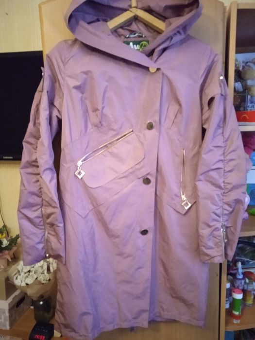 Продам жіночий плащ