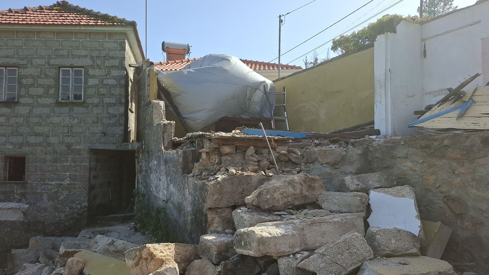 Servicos de demolicao e reconstrucao
