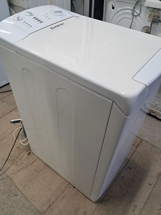 Продам пральну машину Арістон