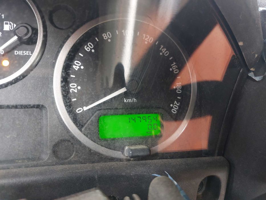 Land Rover Defender 110-mały przebieg 147954km -uszkodzony-jeżdżący.