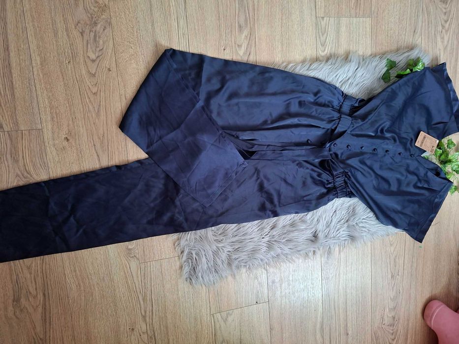 Elegancki kombinezon granatowy