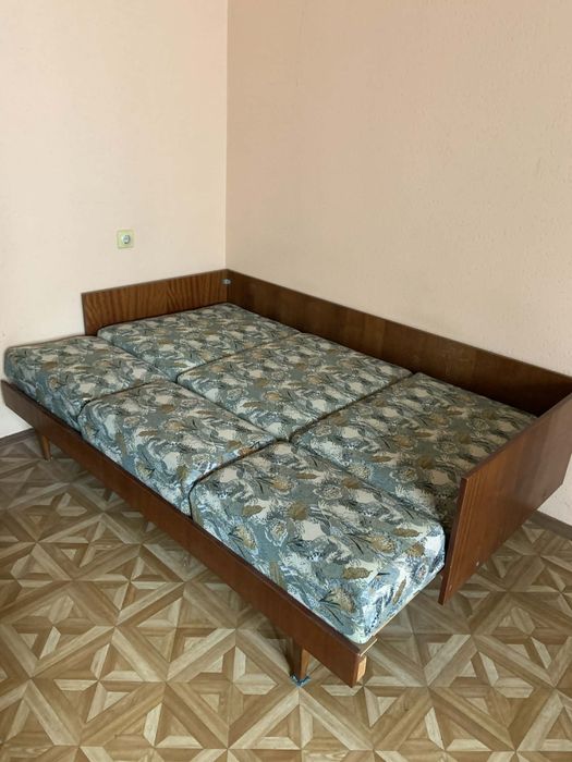 Розкладна полуторна тахта