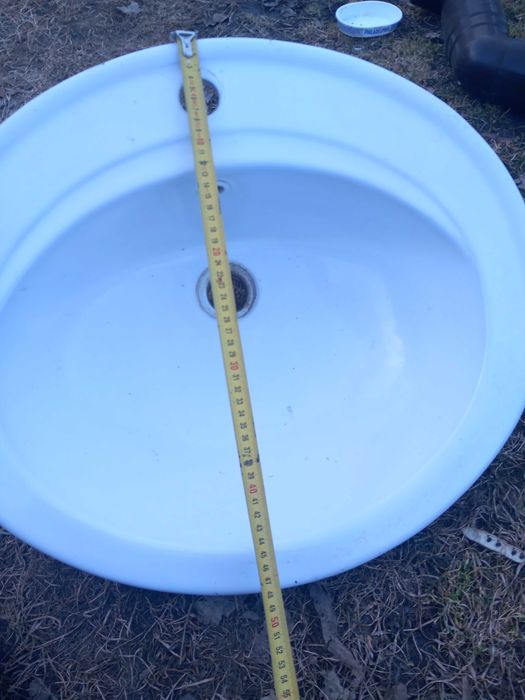 Umywalka biala 57 cm stan dbd