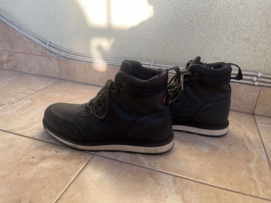 Buty za kostke, marki levis, rozmiar 42, wkładka 28cm