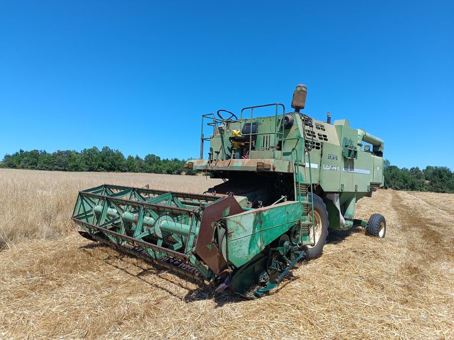 Ceifeira debulhadora Arbos 125