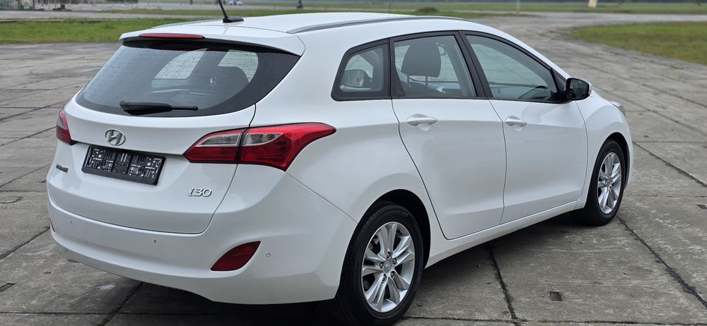 Hyundai i30 i30cw 1.6 CRDi