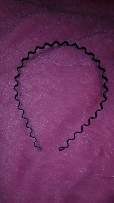 Ободок обруч на голову металлический черный волна