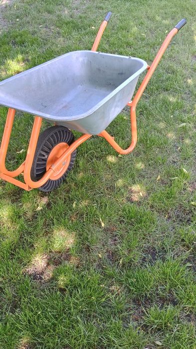 Продаються возики садові, (причіп)