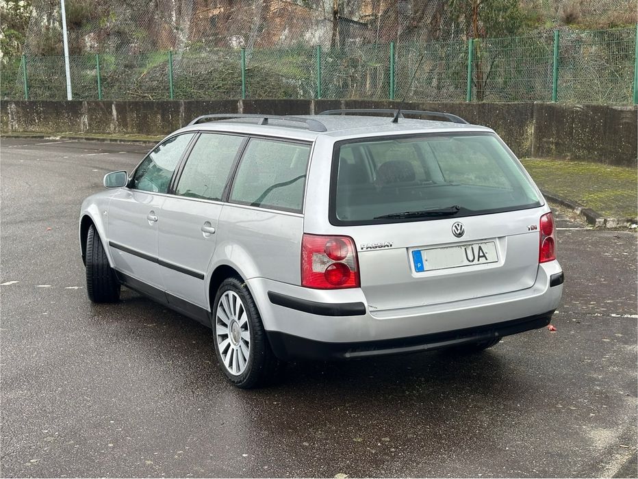 Volkswagen Passat 1.9 TDi - 130cv