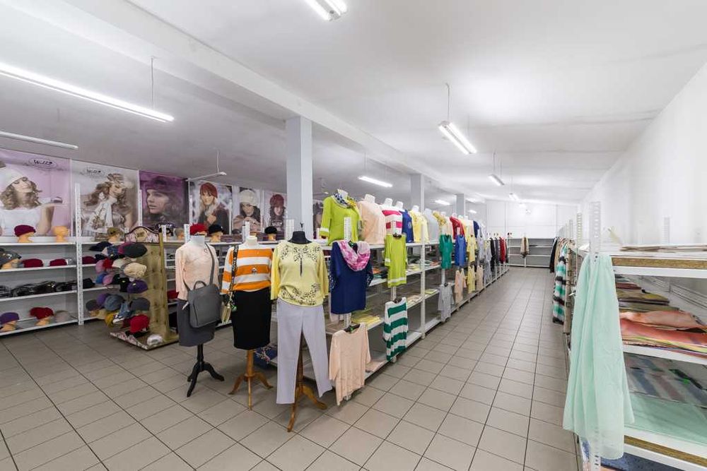 atrakcyjny magazyn ok. 300 m2