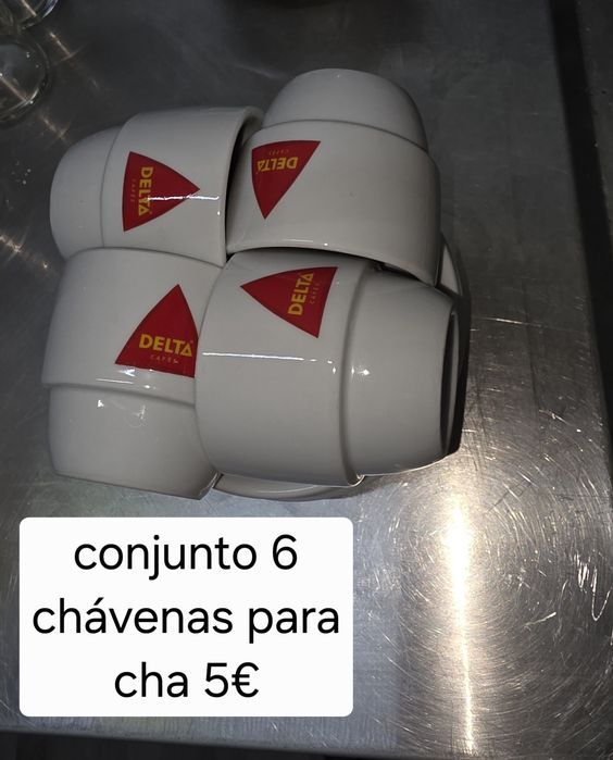 Coffee and Tea Cups496129502799482880
