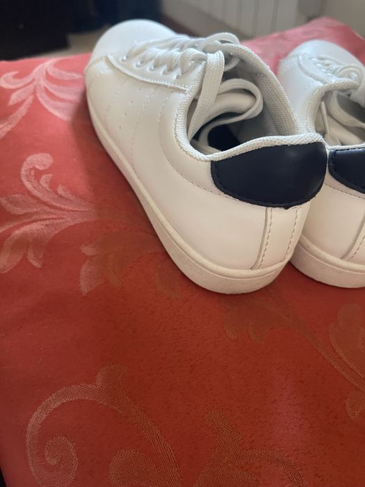 Sapatilha branca menino