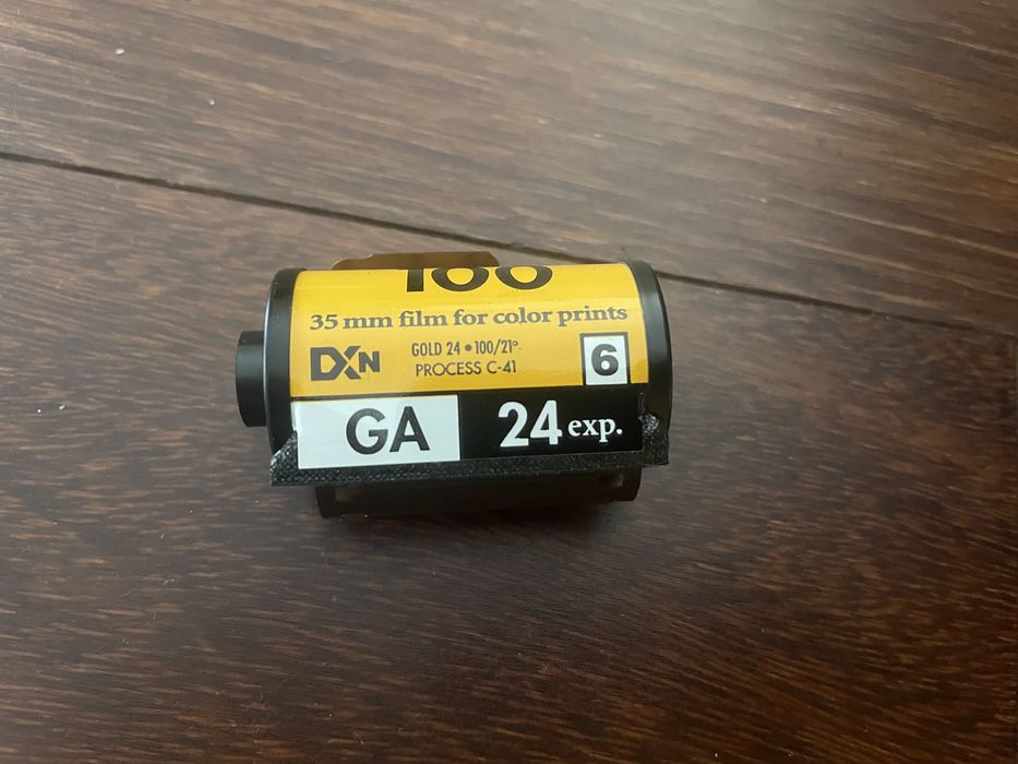 Kodak Gold 100 – Filme Fotográfico 35mm – 24 Exposições