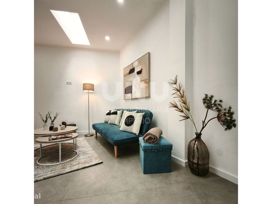 Apartamento T3 1º Andar Totalmente Remodelado em Penha de França