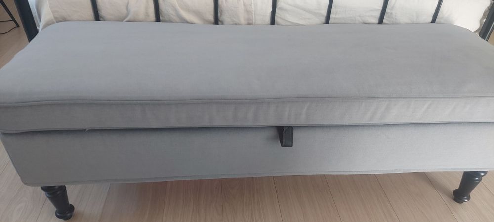 Ikea Stocksund ława pufa tapicerowana ze schowkiem