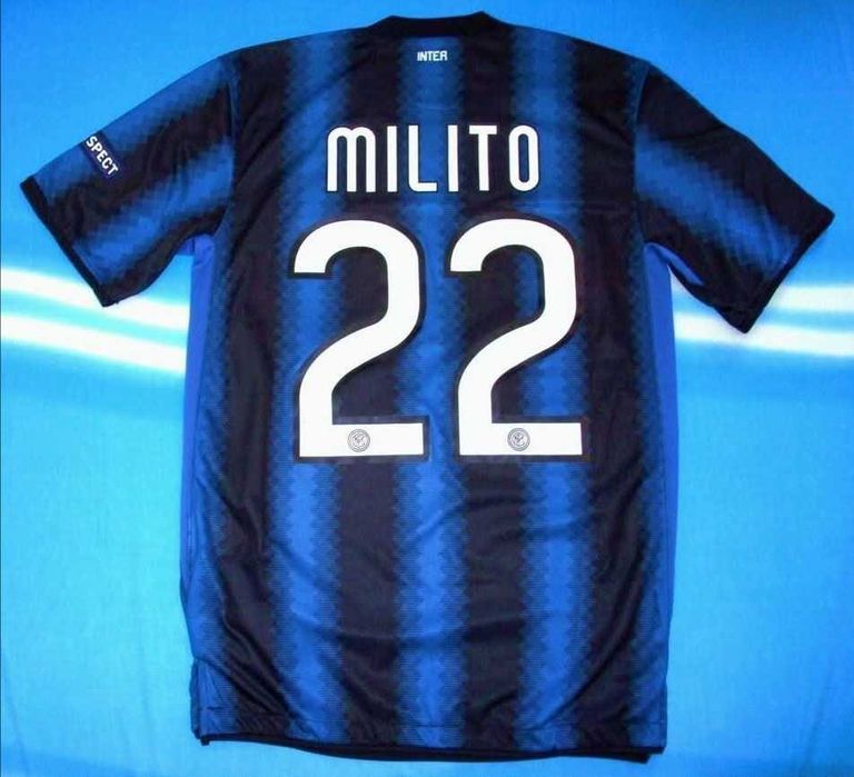camisola INTER MILÃO Milito