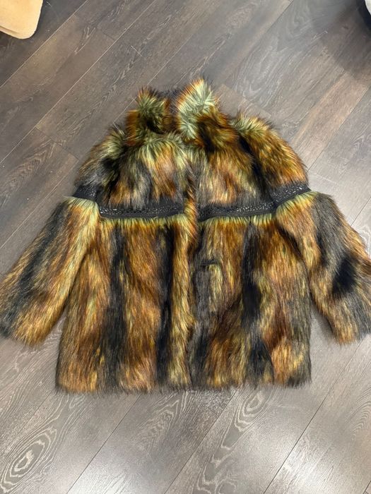 Okazja. Bardzo Ładne Futerko damskie SIMPLE.