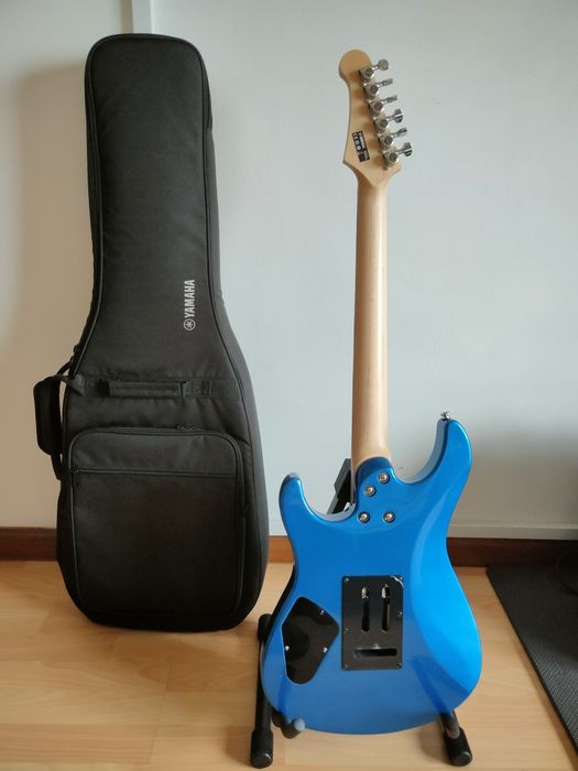 Yamaha Pacifica Standard Plus PACSP12RW - Sparkle Blue