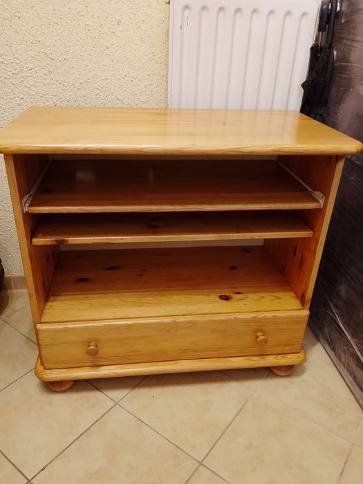 Drewniana komoda  sosnowa