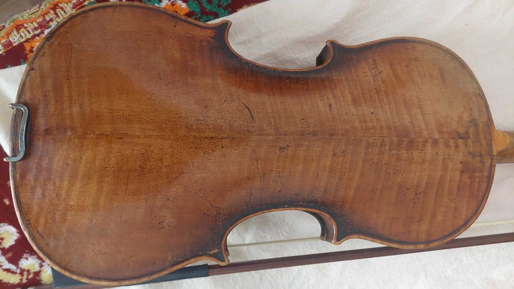 Продам скрипку, старовинна. Львів