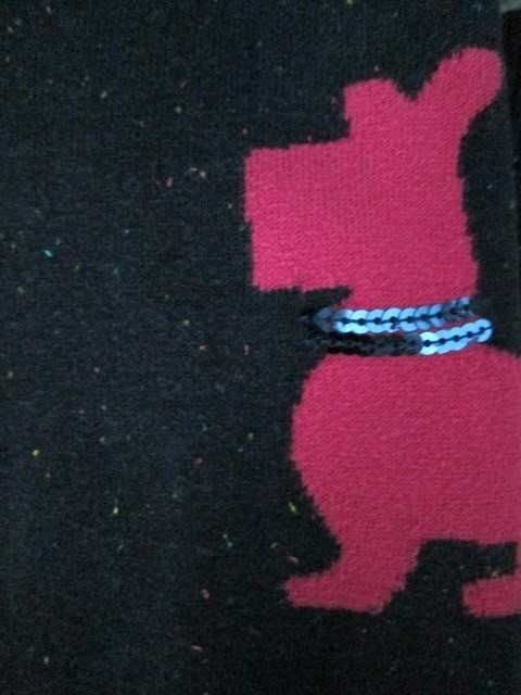 Długi sweter haftowane w pieski