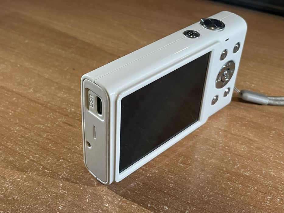 Câmera Compacta Digital Dc402Af 48Mp Resolução 4K 2 8 Polegadas