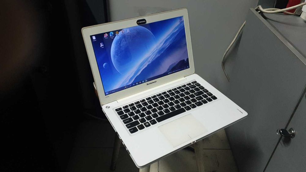 Ноутбук HP 15 дюймов