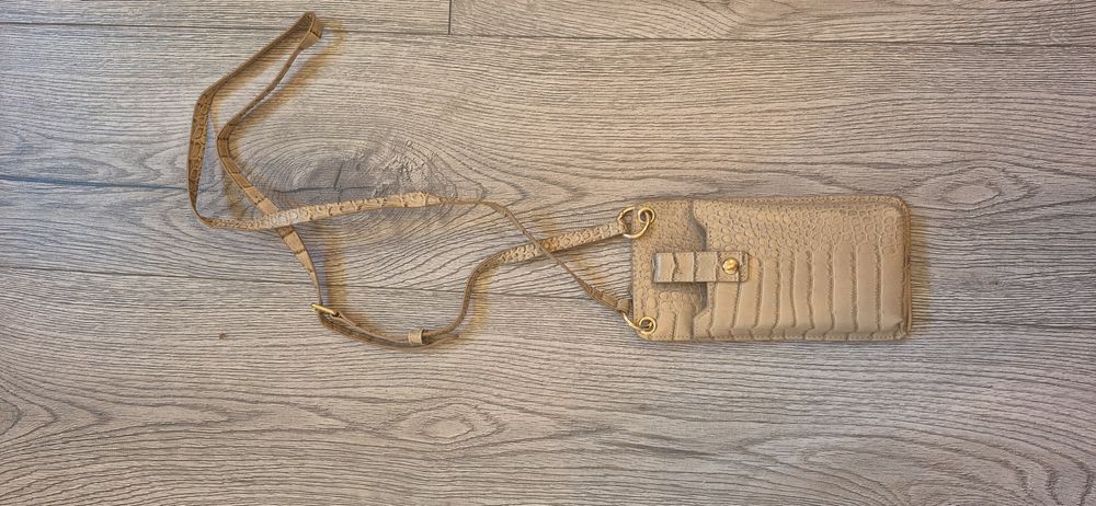 Mini torebeczka na telefon