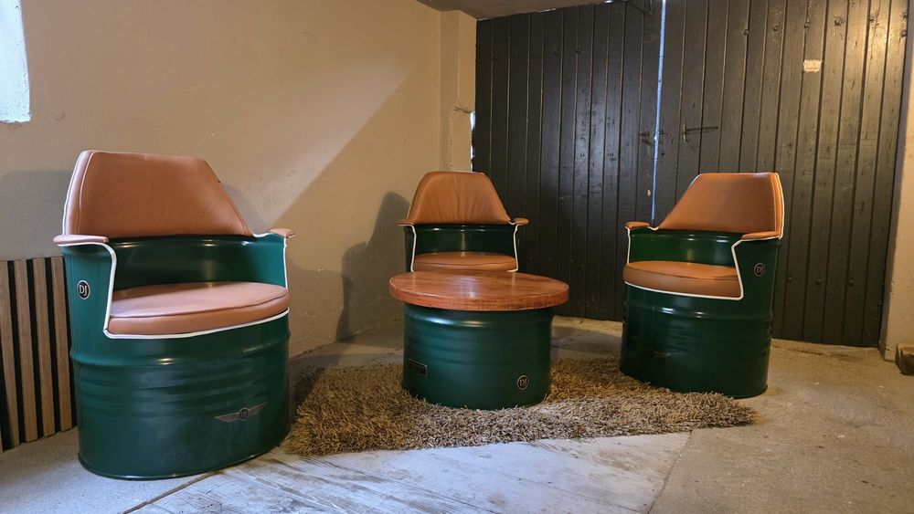 Unikatowy zestaw mebli z beczek – 3 fotele + stolik | włoska skóra naturalna | Monns Green