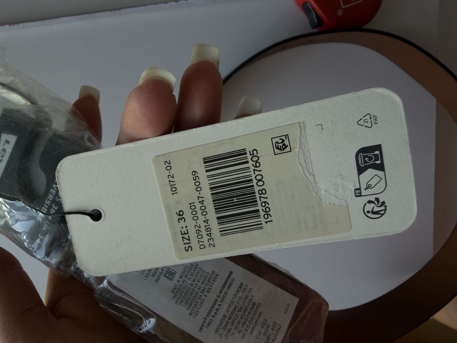 Чоловічий чорний шкіряний ремінь levis levi’s 36 оригінал