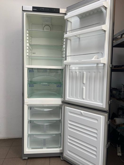 Холодильник Liebherr