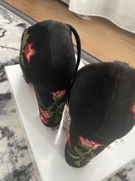 Туфли женские