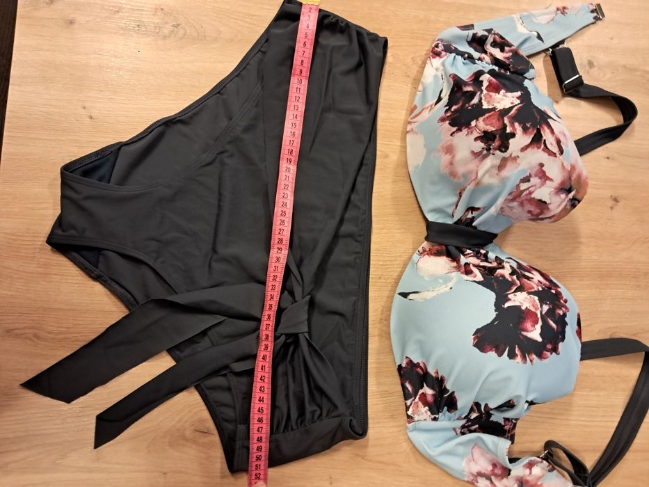 50 100D(DD/E) Nowy strój kąpielowy bonprix