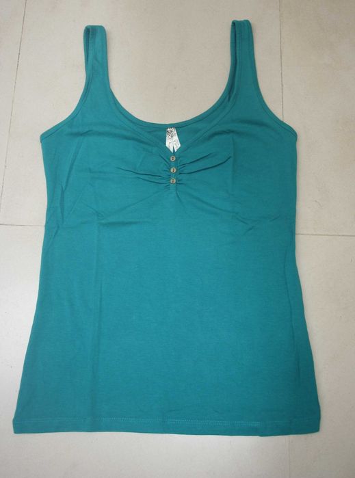 3 Tops Bershka M