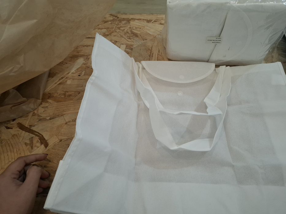 Sacos de fecho e asas