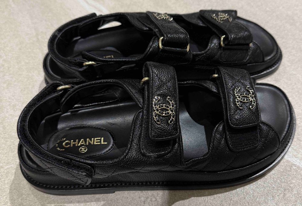 Жіночі сандалі бренд