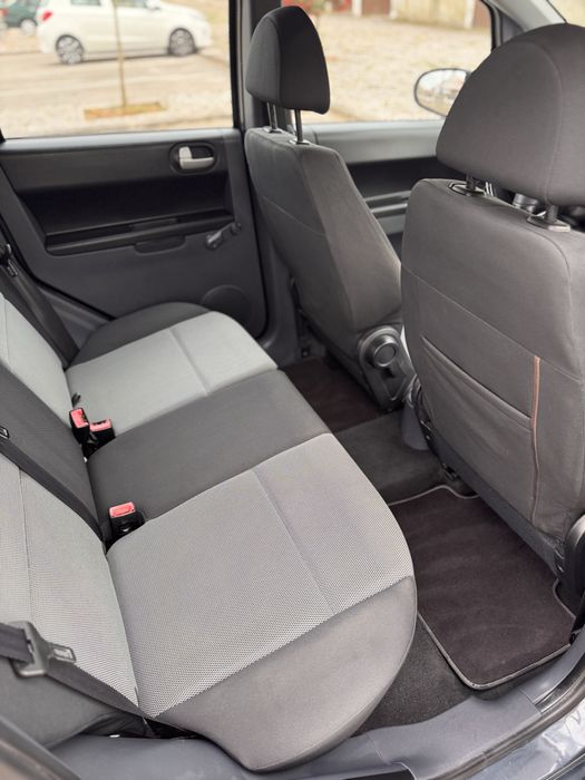 Mitsubishi Colt 2009