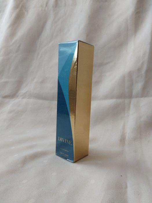 Perfumy divine oriflame