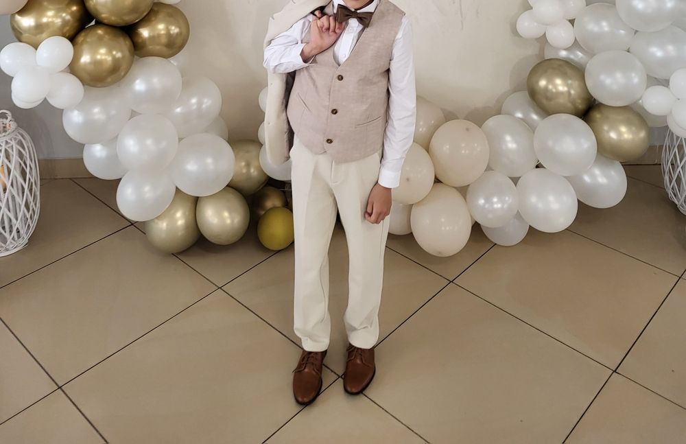 Garnitur Zara 140 komunia