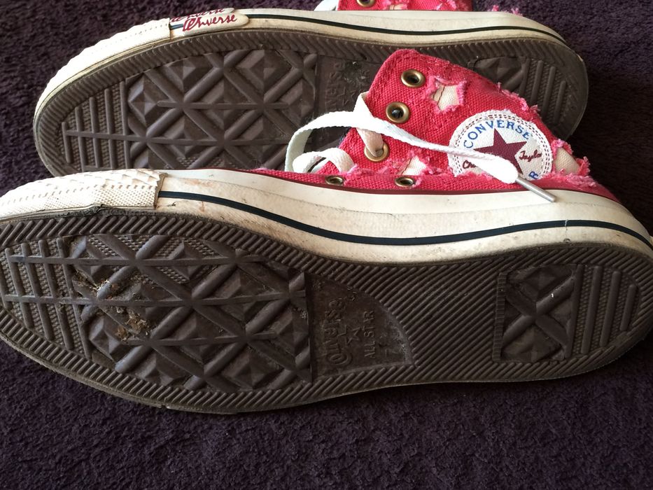 Buty Guess  oraz Converse ciekawe