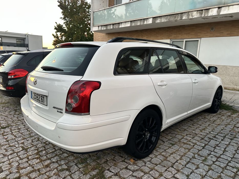 Toyota Avensis 2.0D-4D — photo 4
