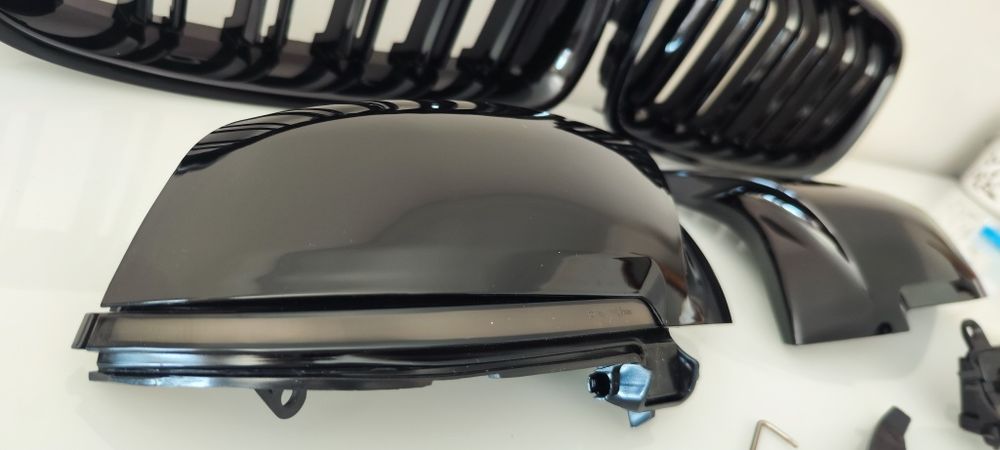 Conjunto personalização BMW Série 3 F30/F31 preto brilhante - novo